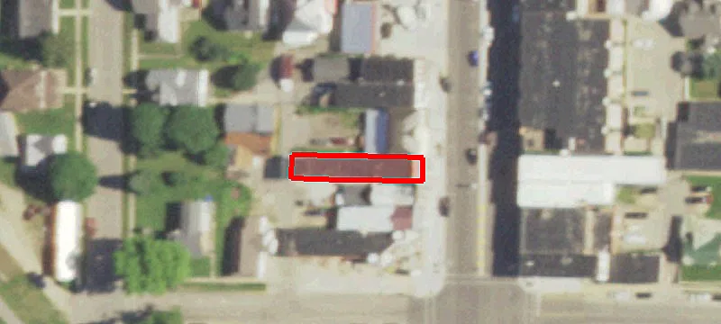 418 Main St