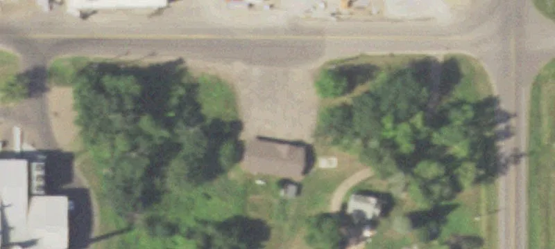 597 10th 12th Ave