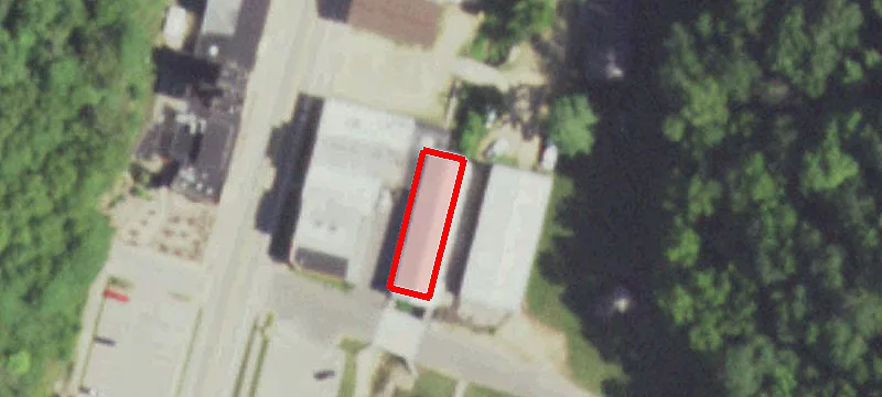 196 Main St