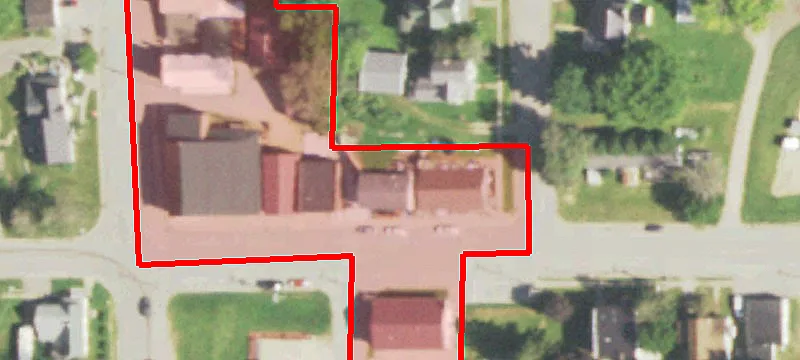 122 Main St