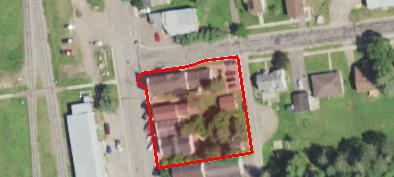 128 Main St