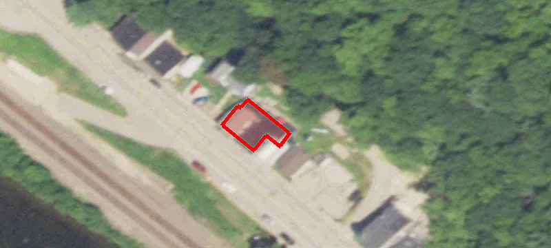 136 Main St