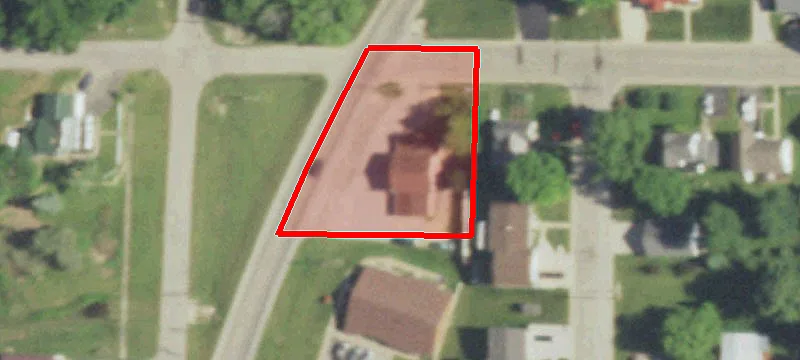 1043 Main St