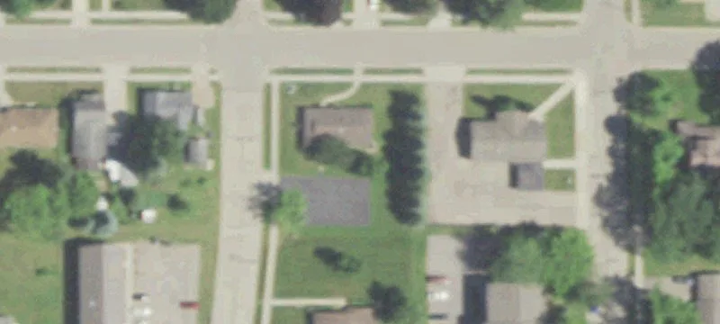 401 2nd St