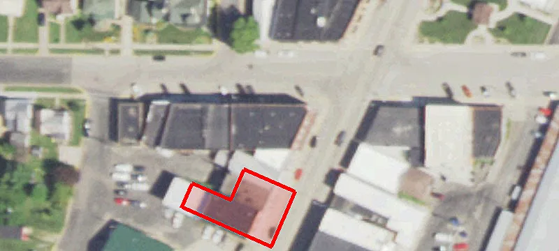 100 Main St