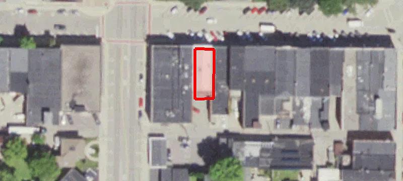 137 3rd Ave
