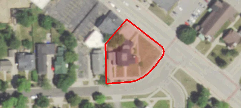 1421 Main St