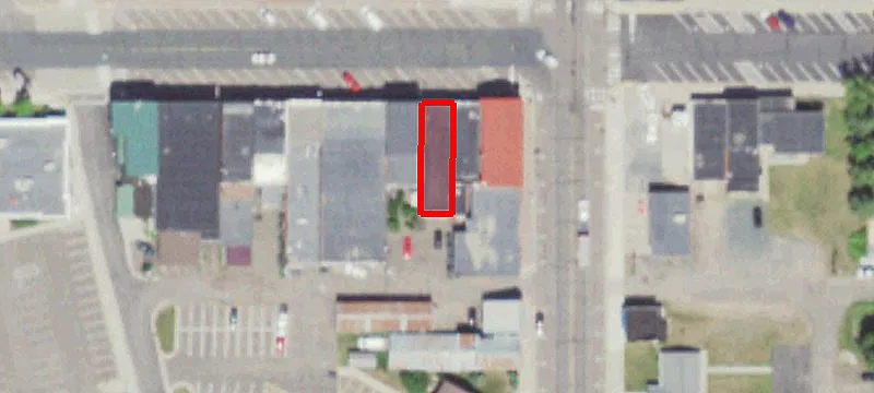 105 Oak W St