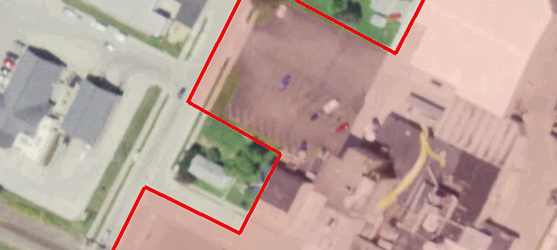 105 Maple Ave