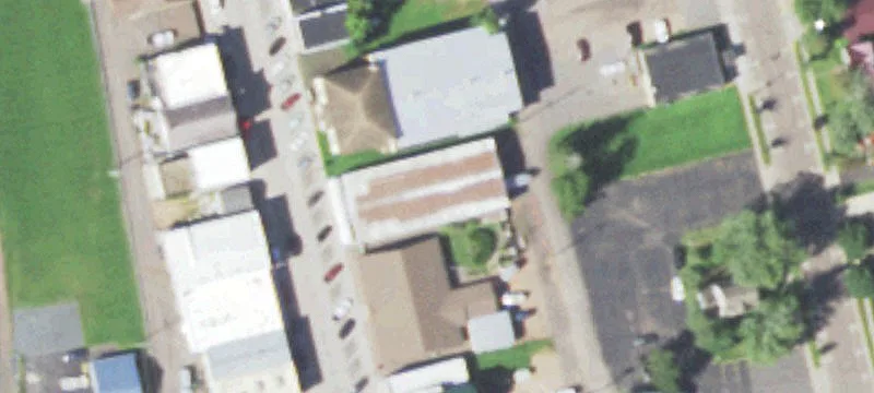 110 1st St