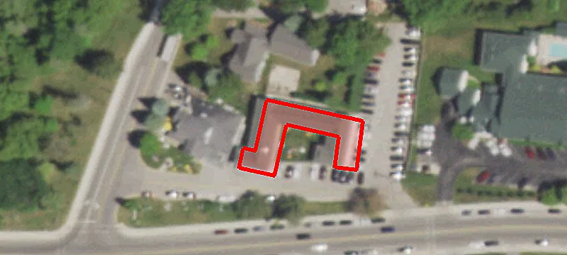 4020 Main St