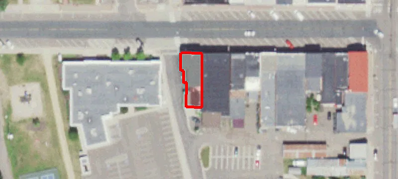 135 Oak W St