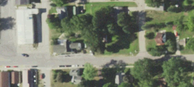 132 Main St