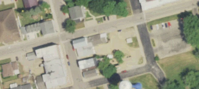2040 Main St