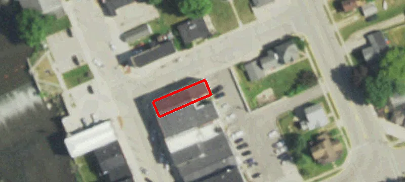 200 Oak St