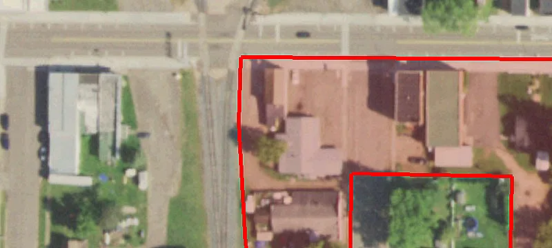 706 Main St