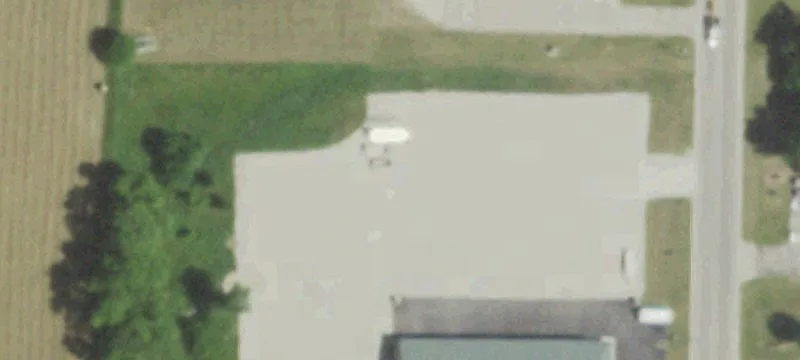 545 Commercial Ave