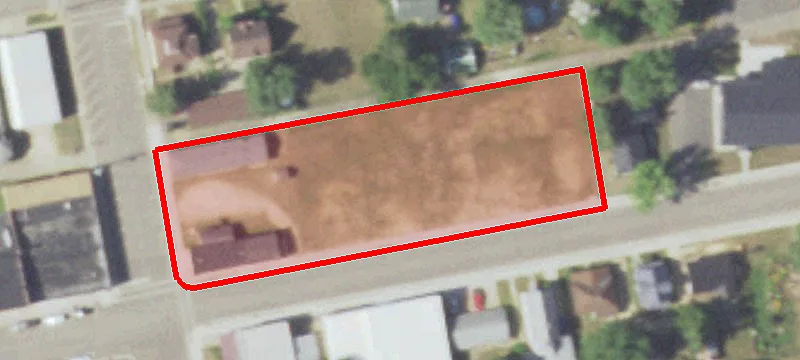 1013 Main St