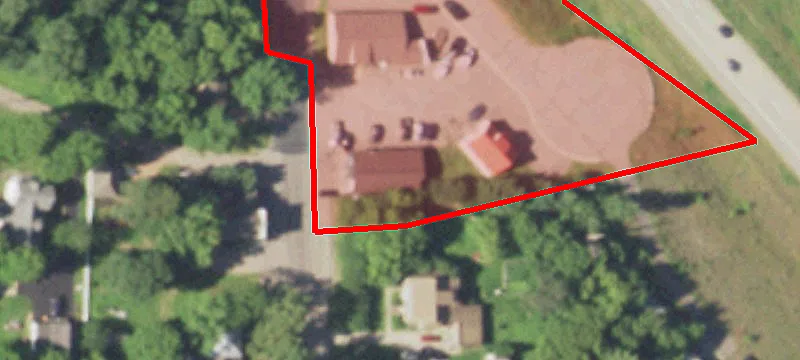 2221 Custer Rd