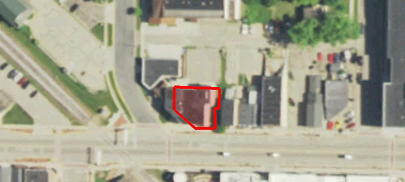 101 Main St