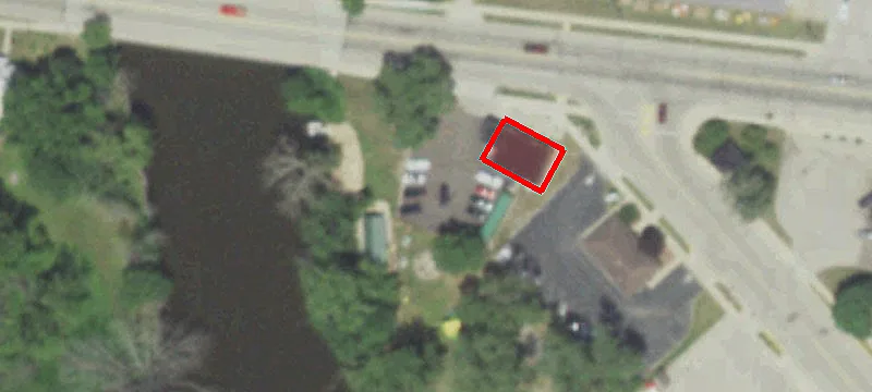 725 Main St