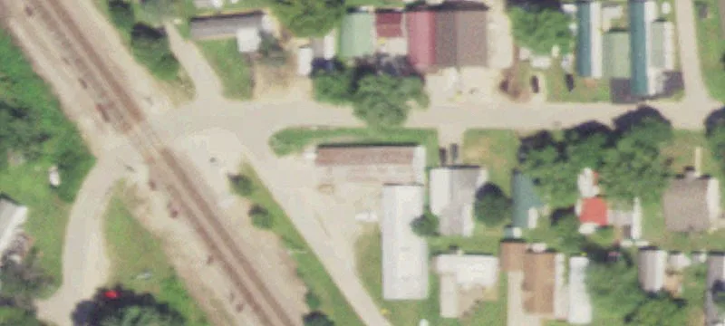 200 Willow Ln