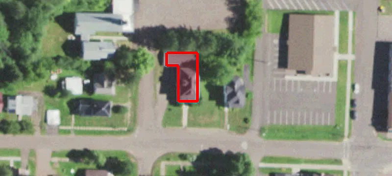 220 Hillcrest Dr