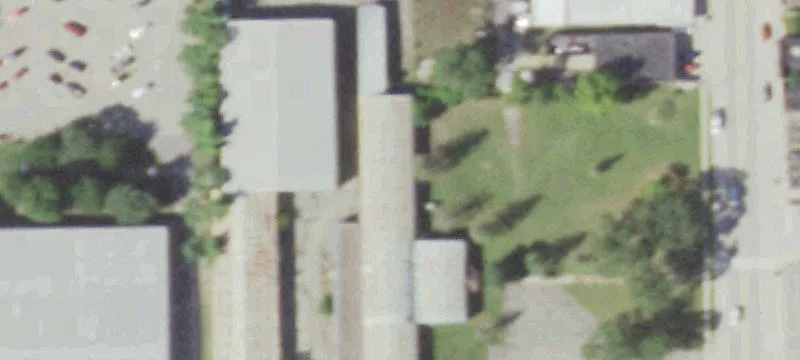 301 Main St