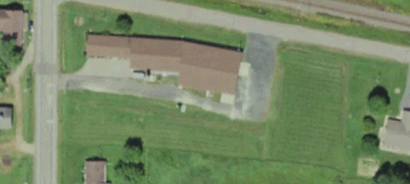 10098 County Rd F F