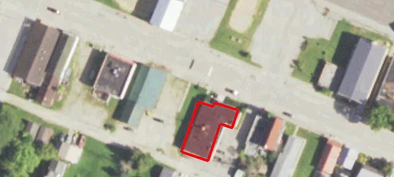 325 Main St