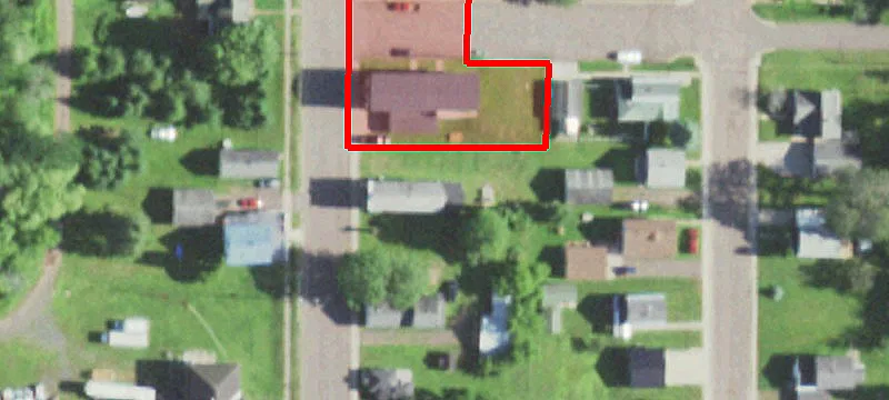 13 Nimikon St