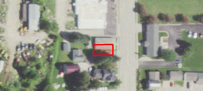 820 Main St