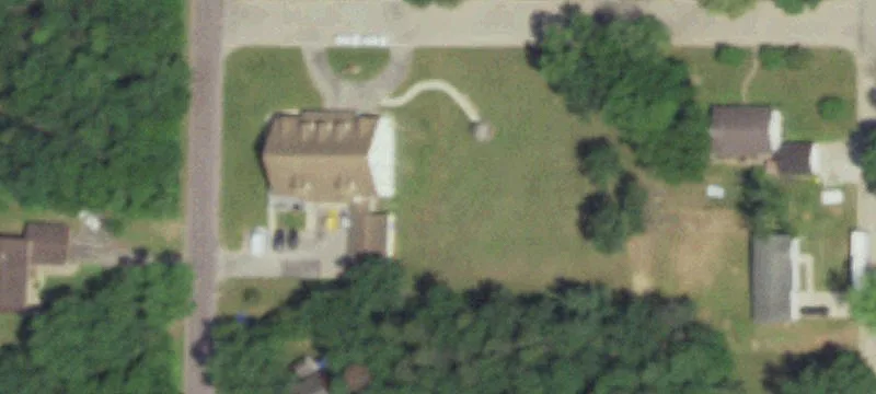 435 Walnut St