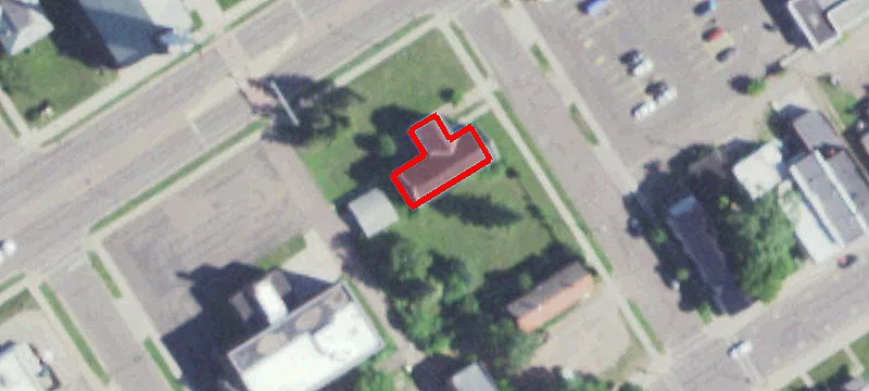 220 Lake Shore Dr