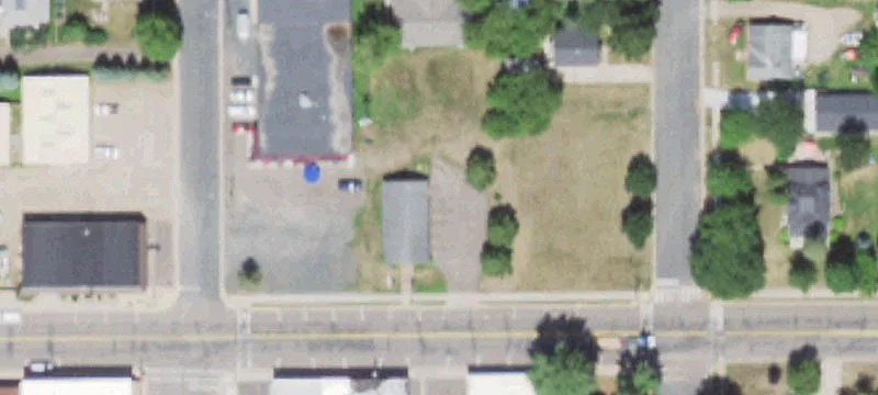 17 1st Ave