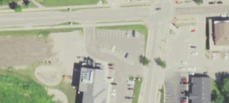 300 Blackhawk Ave