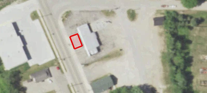 828 Main St