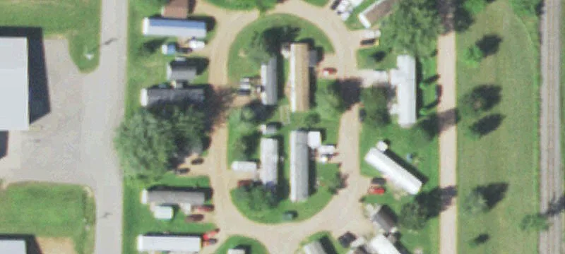 300 Fischer St