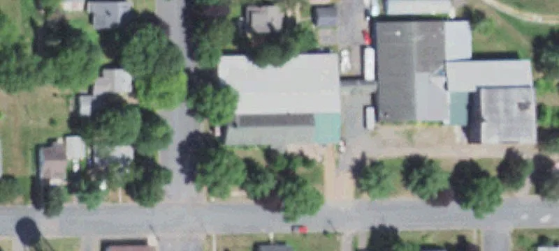 300 3rd St