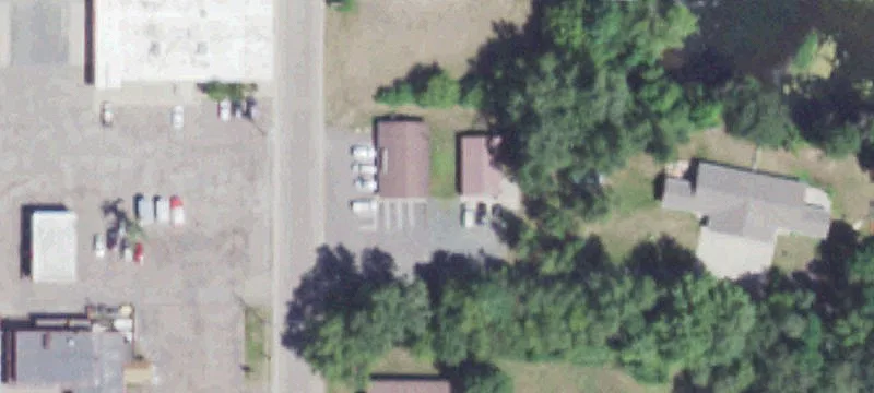 327 Riv Ave