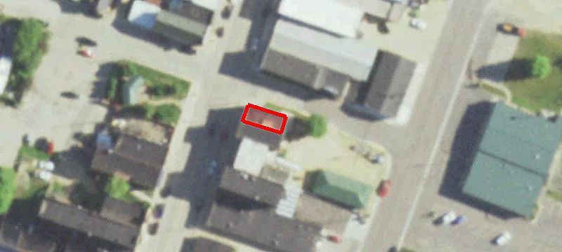 302 Main St