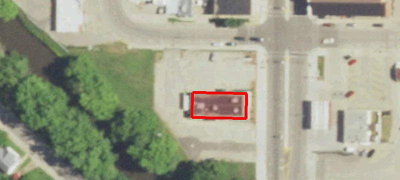 128 Main St
