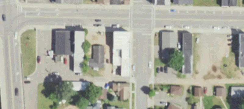 1223 Main St