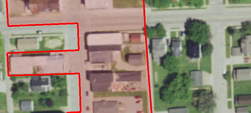 418 Main St