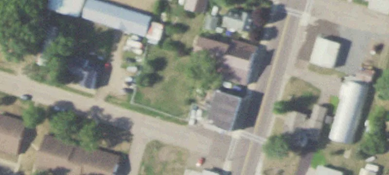 121 Riv S Ave