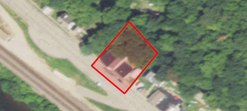 140 Main St