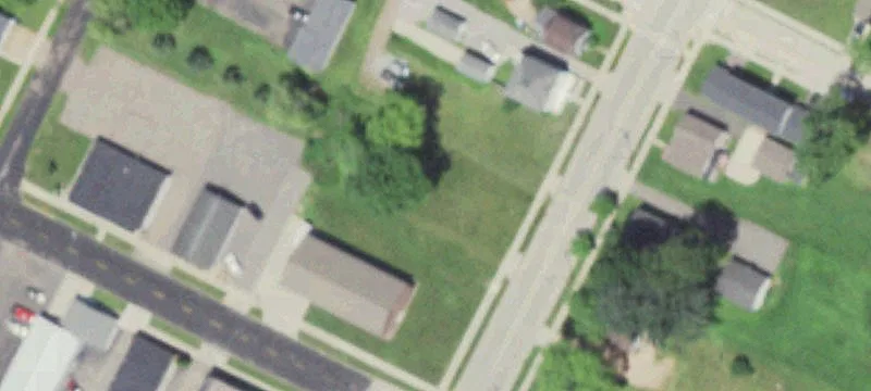 206 Peach Ave