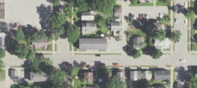 1002 Avon St