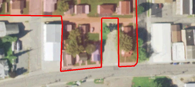 216 Redwood St