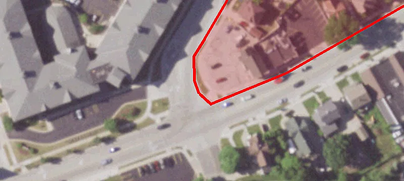 200 Main St